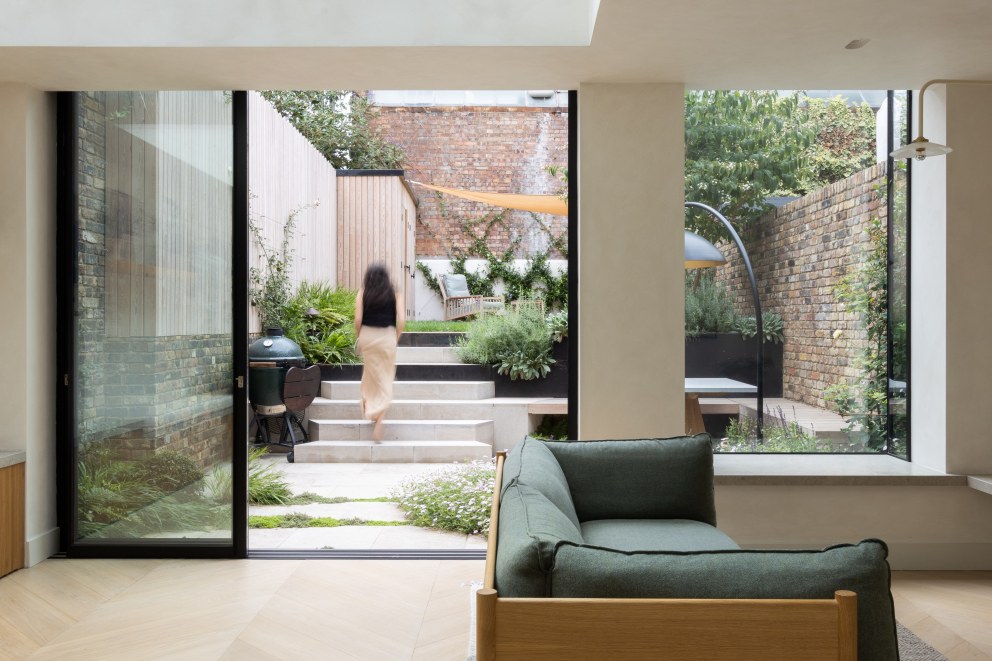 De Beauvoir Square | Indoor-outdoor flow | Interior Designers